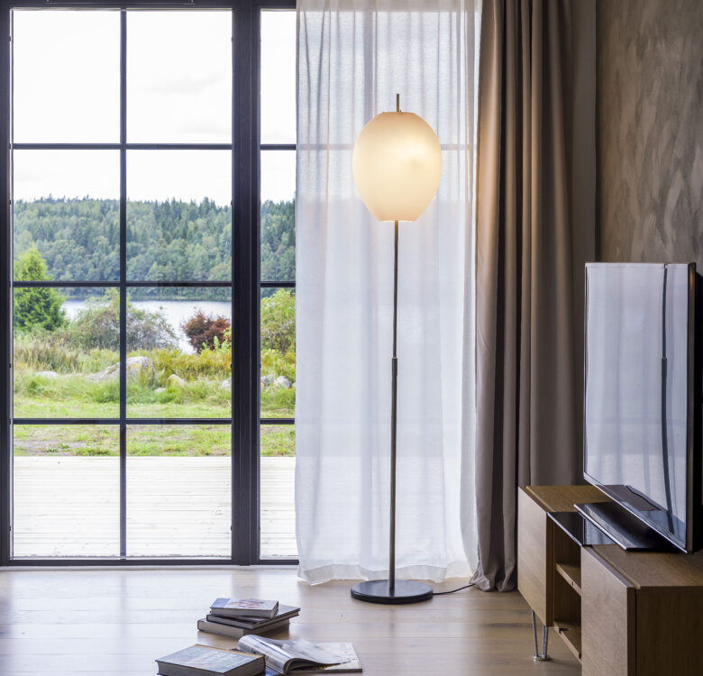 Egg Floor Lamp